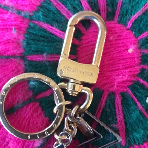 Louis Vuitton. - Picture 8 of 13